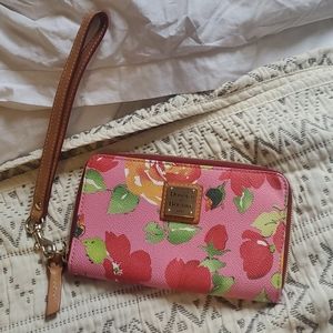 dooney & Bourke 100% authentic wallet